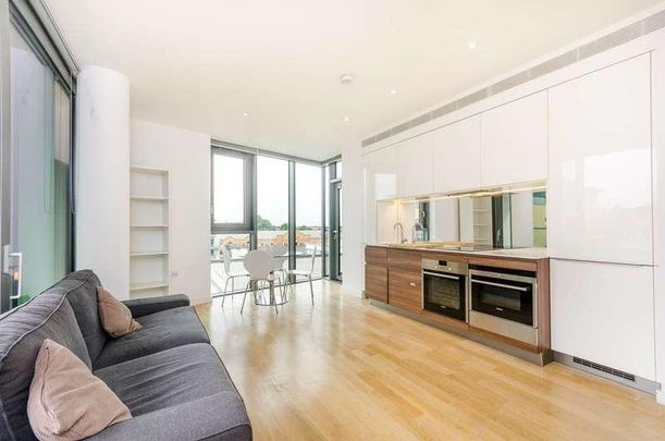 Eastfields Avenue, London, Wandsworth, SW18 - Photo 1