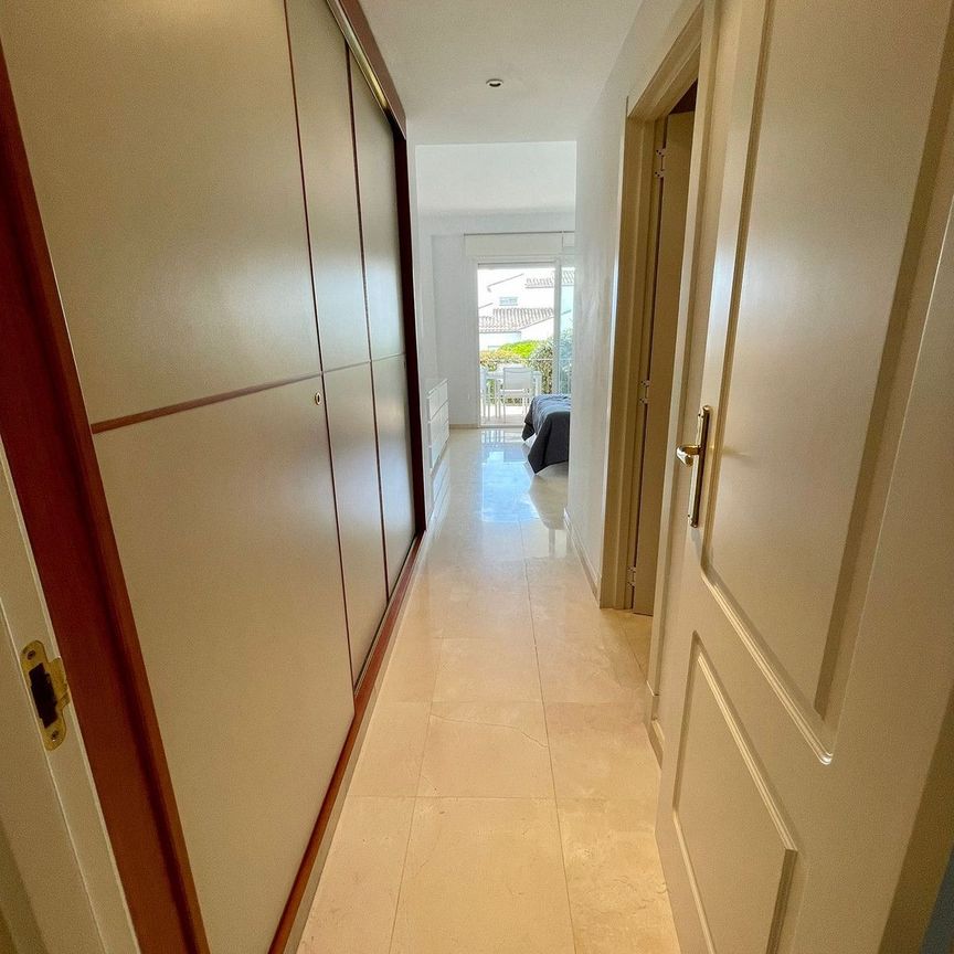 Planta baja de alquiler en Herrojo el, 7, La Quinta - Photo 1