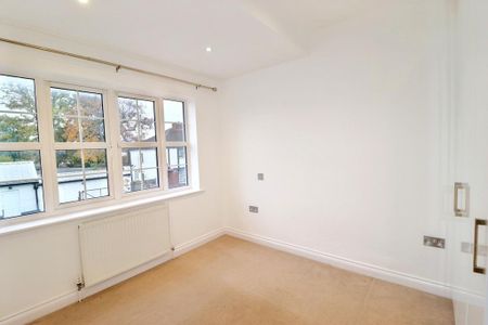 3 bedroom semi-detached house to rent - Photo 2