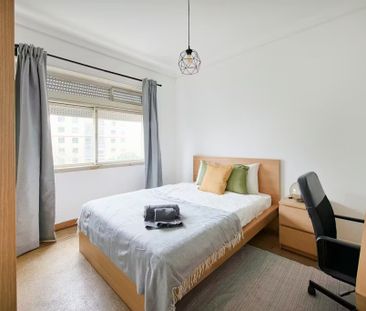 Rua Cidade de Cabinda, Lisbon, Lisbon 1800-080 - Photo 2