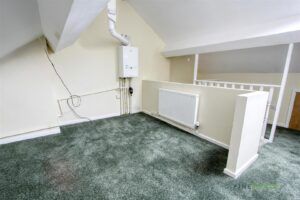 2 BEDROOM House - Terraced - Photo 5