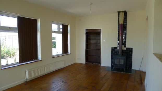 2 bedroom bungalow to rent - Photo 1