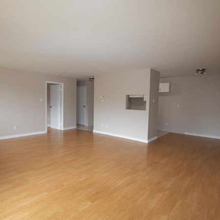 Complexe du Parc | Appartements 3 1/2 à louer | 3 1/2 apartments for rent| Sherbrooke près du Cégep - Photo 3