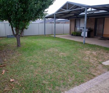 THREE BEDROOM HOME IN GREAT LOCATION! - Photo 5