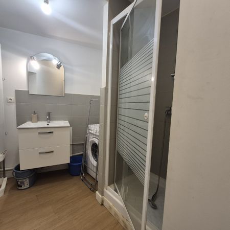 Location Appartement 2 pièces 45m² ROUBAIX 59100 - Photo 4