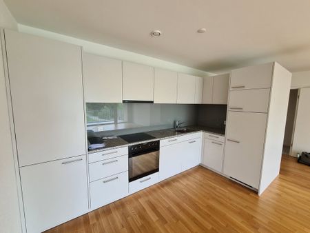3.5 Zimmer, 90 m², 2. Stock - Photo 3
