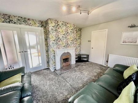 4 Green Island Park, Newtownards, BT23 7BS - Photo 2