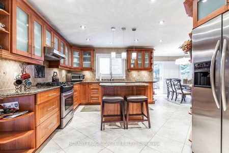 For Lease - 16 Chalmers Court, Brampton, Ontario - Photo 5