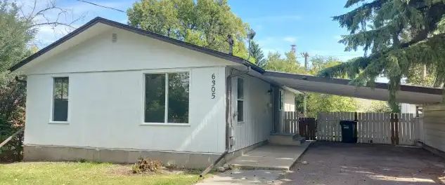 2 Bedroom Basement Suite Available! — 2 bedroom 1 bathroom - Photo 1