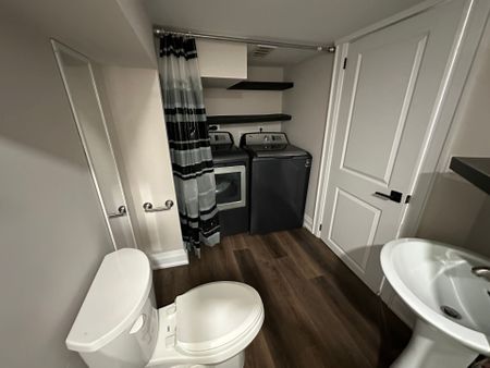 For Lease - 104 Rosslyn Avenue Unit# 1, Hamilton, Ontario - Photo 2