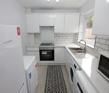 1 bedroom flat to rent - Photo 6