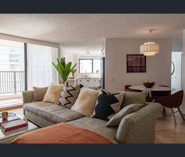 Stunning Fully Furnished Coastal Sanctuary with Ocean Views - Photo 3