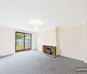 Lidstone Close, Lower Earley, Reading, Berkshire, RG6 - Photo 5