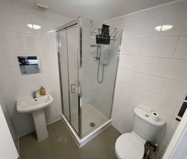 Studio Flat, Greyhound Hill, NW4 - Photo 6