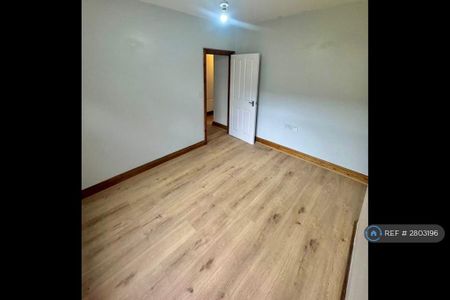 4 bedroom terraced house to rent - Photo 5