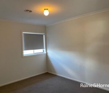 91 Waterways Boulevard, Williams Landing, VIC 3027 - Photo 6