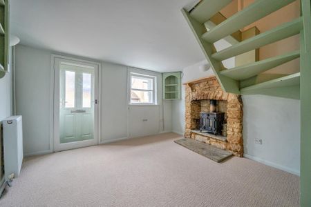 2 bedroom terraced house to rent - Photo 4