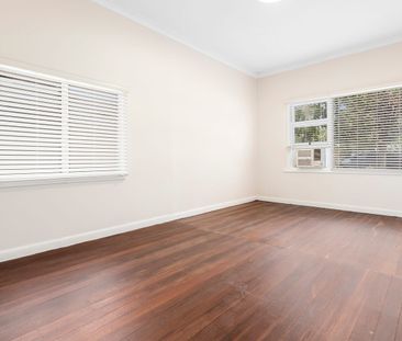 28 Kitchener Street, Dudley Park, WA 6210 - Photo 2