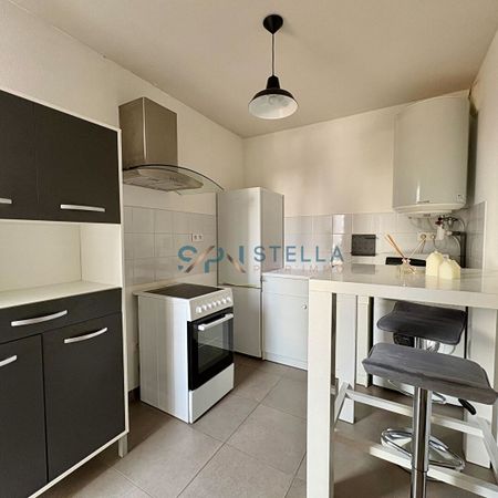 Location Appartement 1 pièce 30m² SARROLA CARCOPINO 20167 - Photo 3
