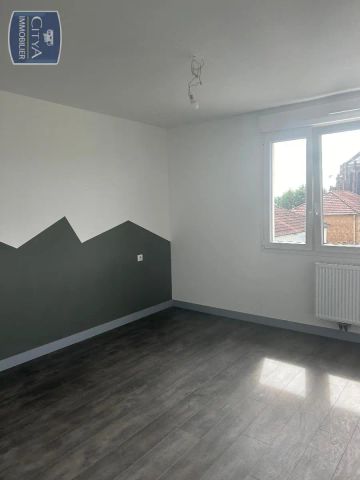 Appartement à louer 4 pièces 78.16m² - Photo 2