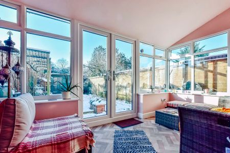 3 bed terraced house to rent in Winyates, Peterborough, PE2 - Photo 2