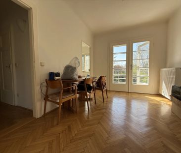 Gesamte ETAGE in Zweifamilienhaus + zwei BALKONE + sehr SONNIG + he... - Photo 4