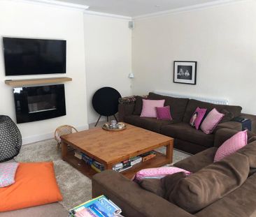 6 bedroom semi-detached house to rent - Photo 5