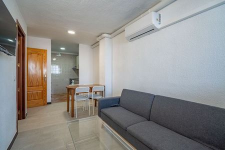 Alquiler de piso en Calle Aljaima - Photo 5