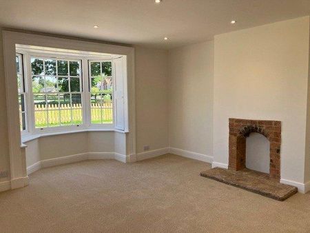 2 bedroom semi-detached house to rent - Photo 5