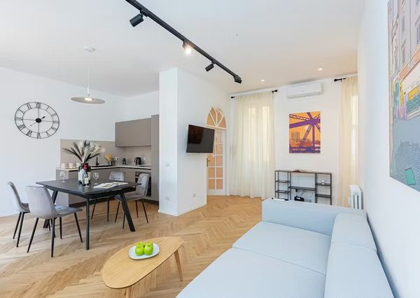 Circonvallazione Gianicolense, Rome, Lazio 00152