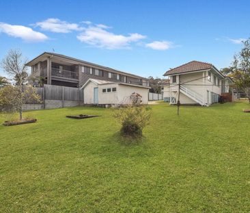 Charming 3-Bedroom Cottage in Prime Coopers Plains Location - Photo 3