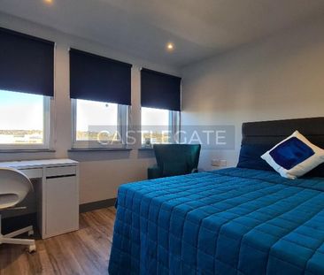 1 bedroom in a flat share to rent - Photo 1