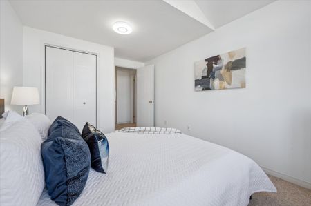 For Lease - 26 Hasler Crescent, Guelph, Ontario - Photo 5