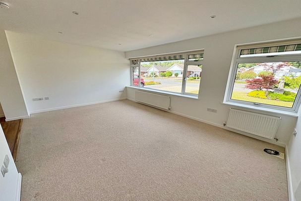 3 bedroom bungalow to rent - Photo 1