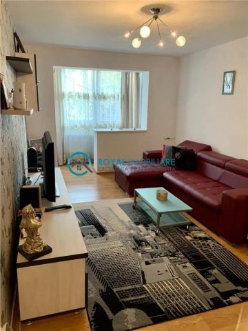 Royal Imobiliare - Inchiriere apartament 2 cam zona Baraolt - Fotografie 4