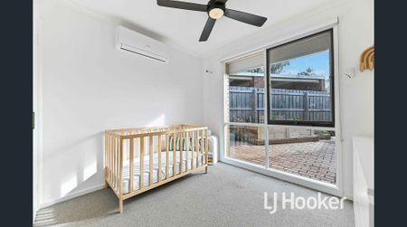 2/4 King David Court, Hampton Park VIC - Photo 3