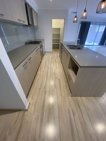 Position And Lifestyle Perfection! - Photo 3