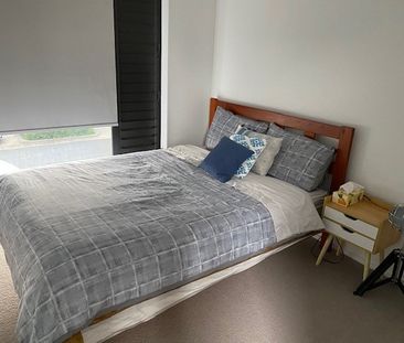 Fantastic in Hobsonville! - Photo 1