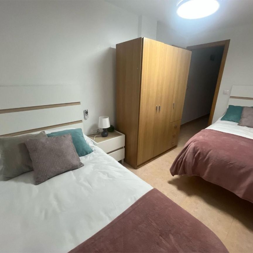 Piso de alquiler en Calle del Río Nervión, 14, Los Narejos - Punta Calera - Photo 1