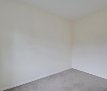 3 bedroom bungalow to rent - Photo 3