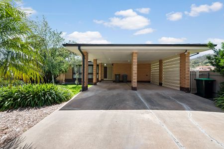 6 Aurora Drive, - Photo 2