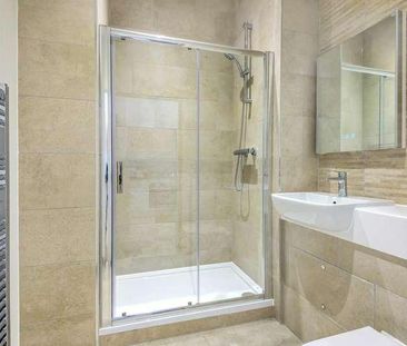 Swindon, Wiltshire, SN2 - Photo 2