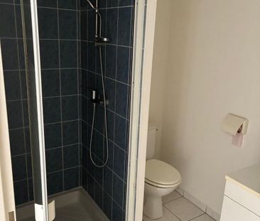 Location Appartement 1 pièce 31m² VALENCE 26000 - Photo 2