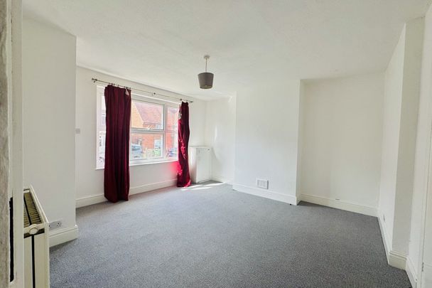 Jubilee Crescent - Photo 1