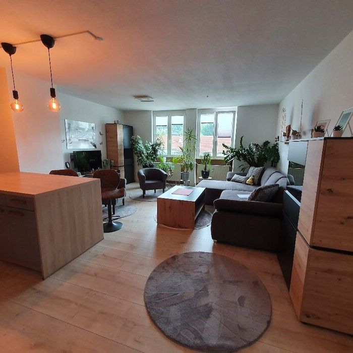 Gemütliche -helle 2 Zimmer Whg - * voll möbliert* Stellplatz * Lift - Photo 1