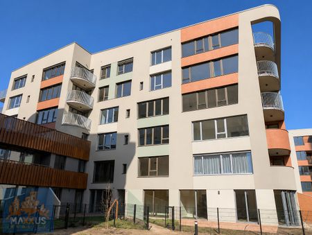 Pronájem bytu 1+kk 29 m² - Fotografie 4