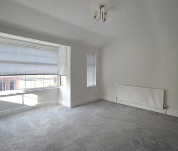 2 Bedroom End Terrace To Let - Photo 5