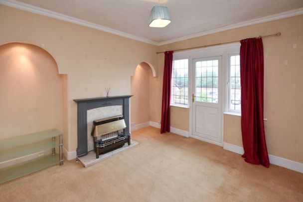 2 bed Flat for Rent - Photo 1