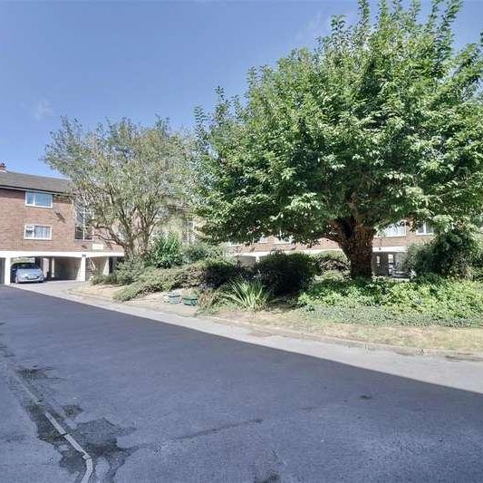 Chidham Close, Havant, PO9 - Photo 1