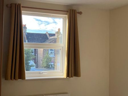 5 bedroom terraced house to rent - Photo 3